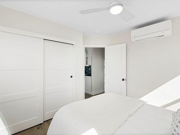 2nd image of 4571 Coronado Ave