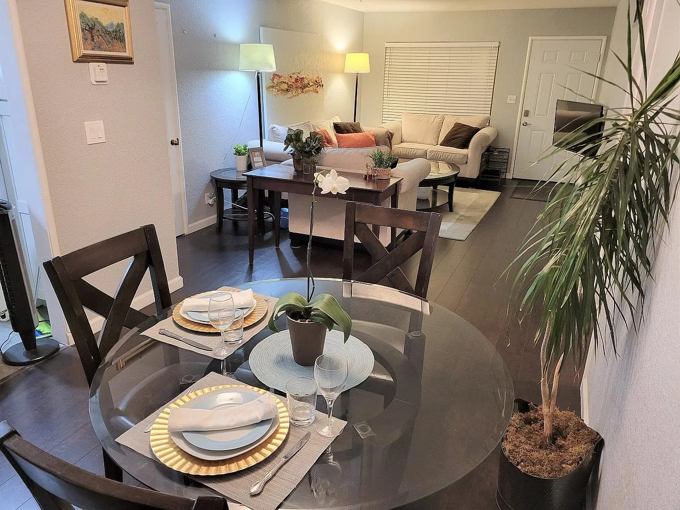26045 Underwood Ave — Photo 4