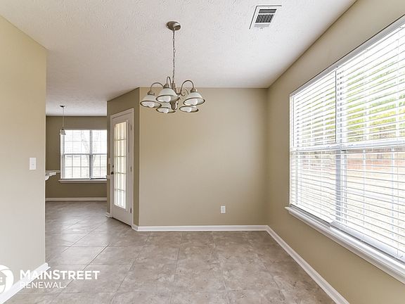 4th image of 4470 Brookridge Dr