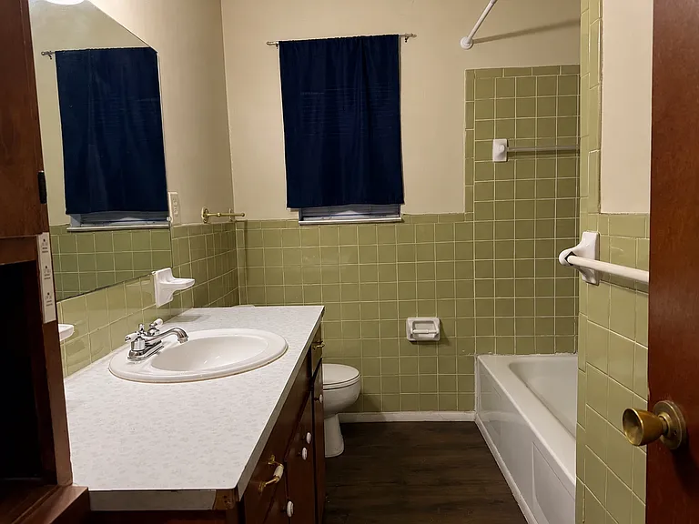 2111 Quail Run #A — Photo 4