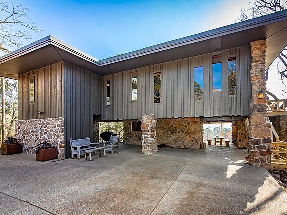 4th image of 130 Shaded Acres Dr