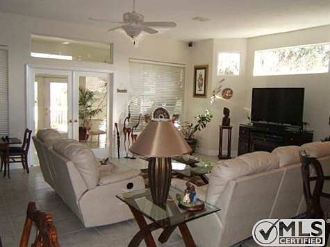 4th image of 4860 Lake Park Dr #5