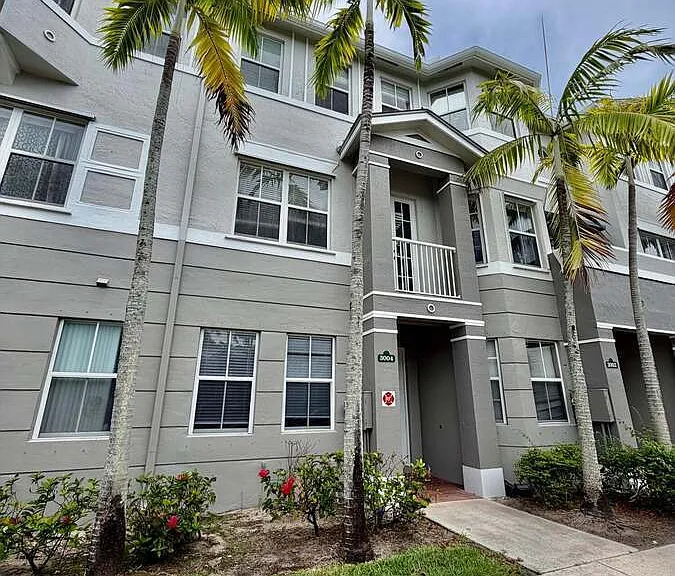 3004 Shoma Dr — Photo 1