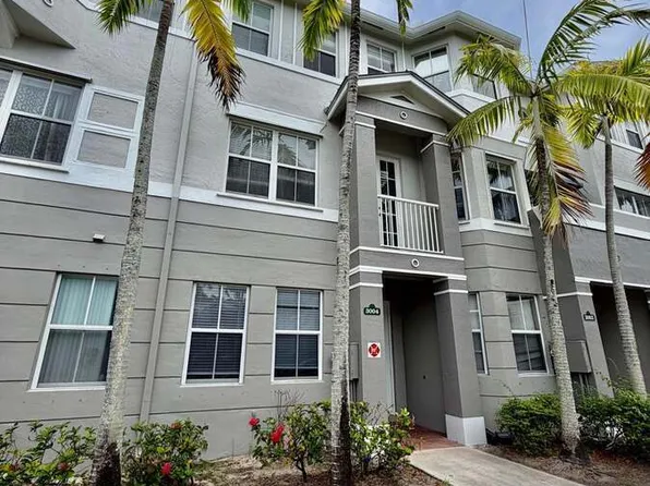 3004 Shoma Dr, Royal Palm Beach, FL 33414