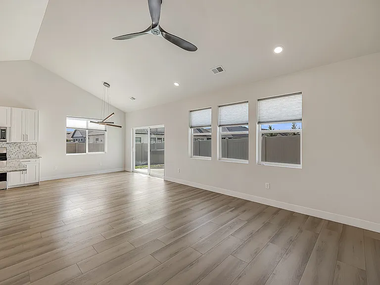 2359 Green Apple Dr — Photo 9