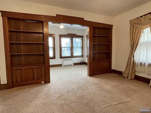 2 bed, 950 sqft, $2,400 — Photo 3