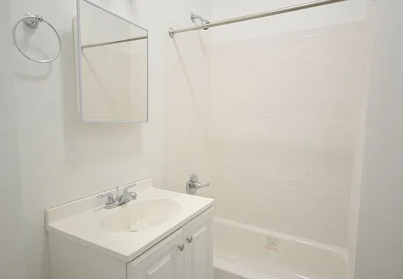 Rented by Bold New York | media 5