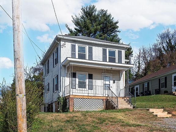 3rd image of 1928 Cleveland Ave