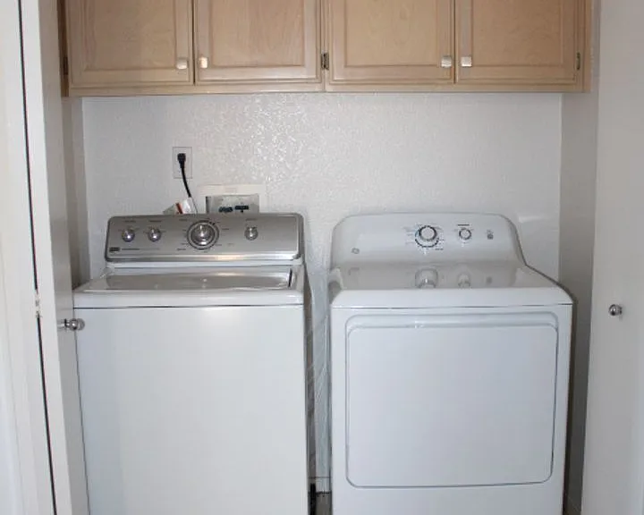258 Napoli Ct — Photo 29