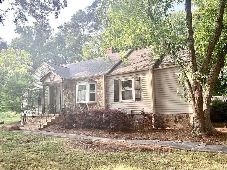 928 Lindbergh Dr NE — Photo 36
