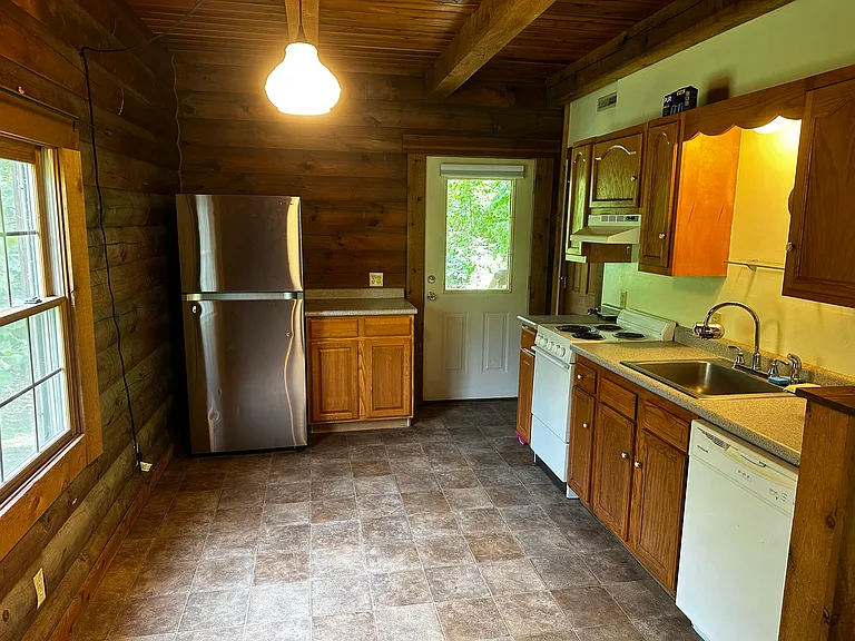 13349 Harmony Rd — Photo 3
