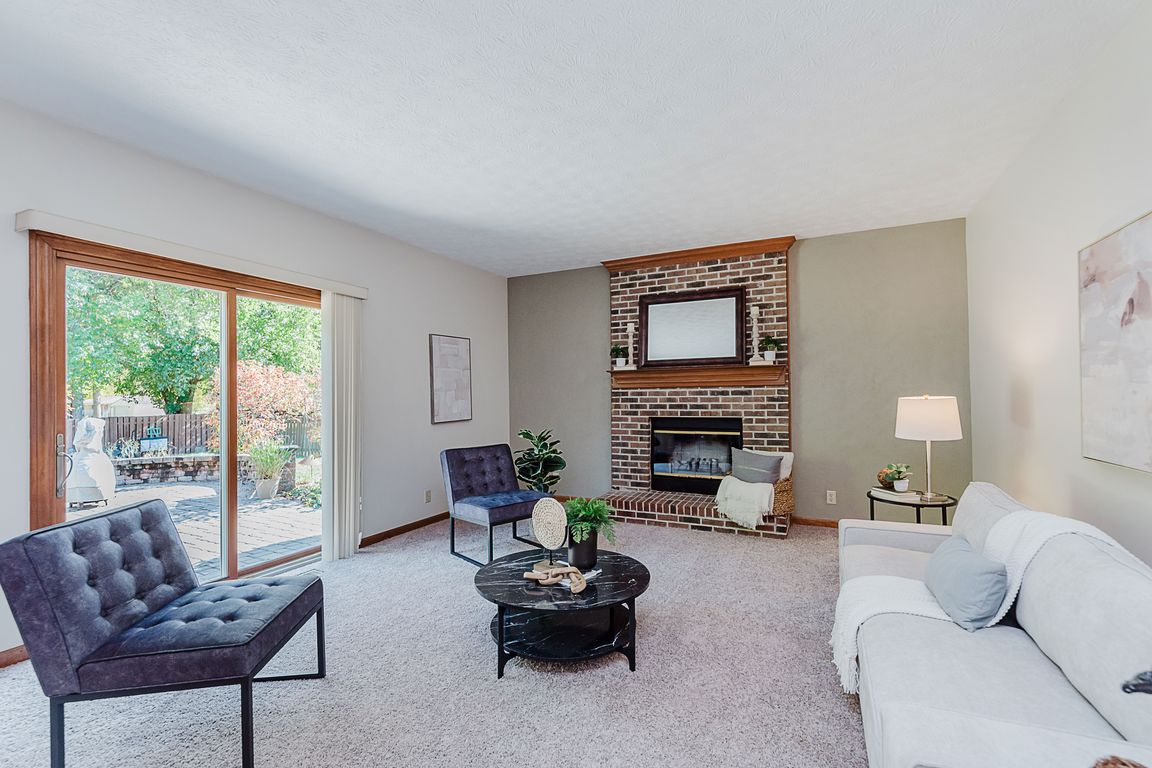 next background image