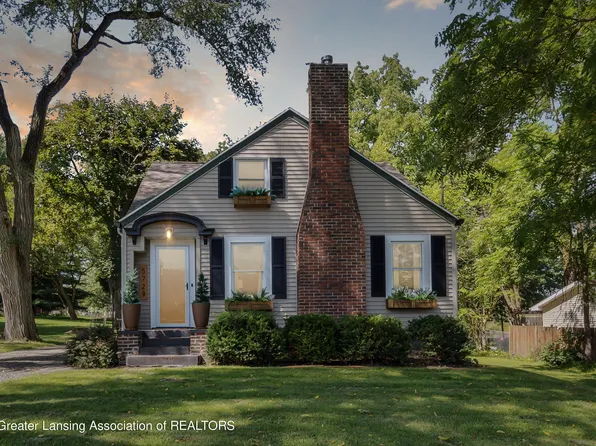 5729 Carlton St, Haslett, MI 48840