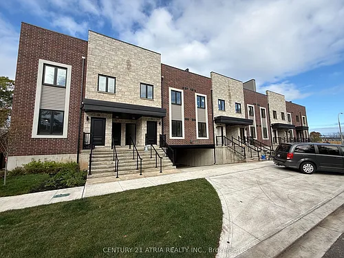 2 Slessor Blvd #11 Photo 1