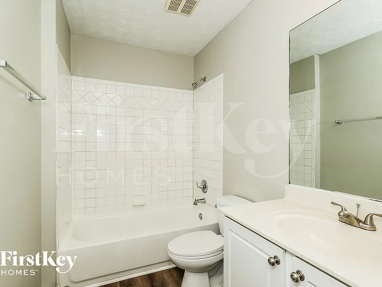 1717 Taylor Ave — Photo 16