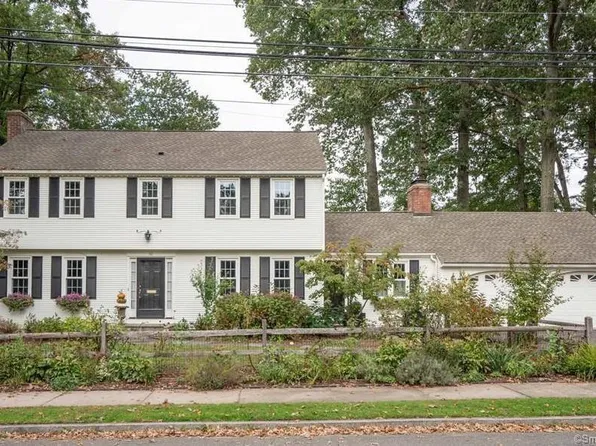 60 Fernwood Road, West Hartford, CT 06119
