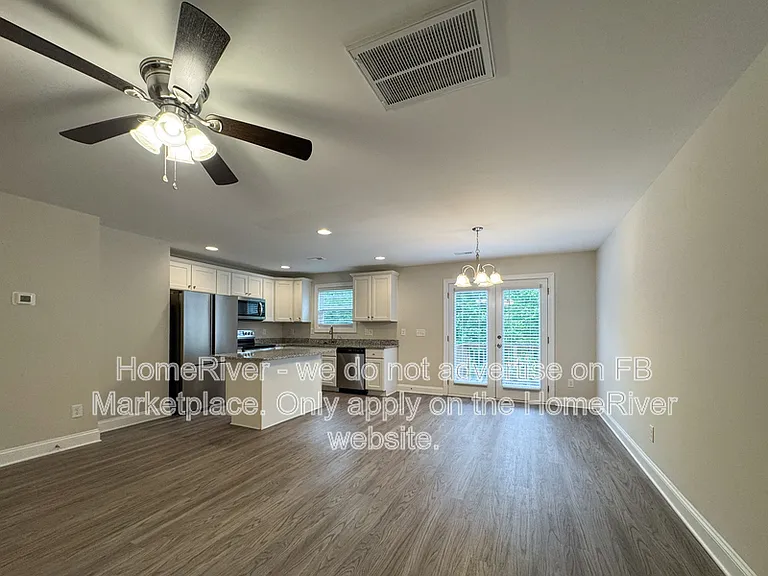 202 Beaumont Cir — Photo 3
