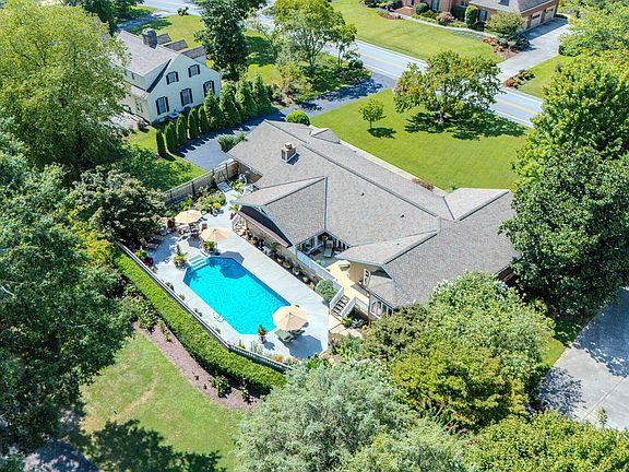 5th image of 12004 N Fox Den Dr