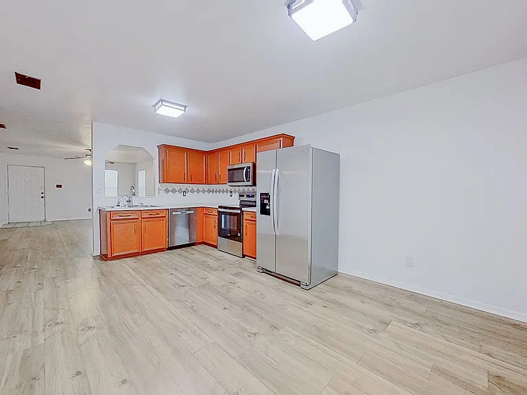 4512 Indigo Dr — Photo 6