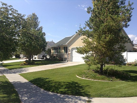 3rd image of 12158 S Laurel Chase Dr