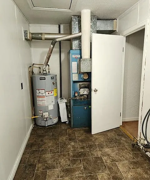 260 Meadow Rd — Photo 10