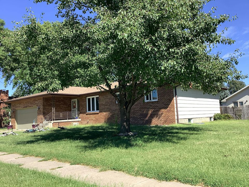 1st image of 3353 Fairlane Ave