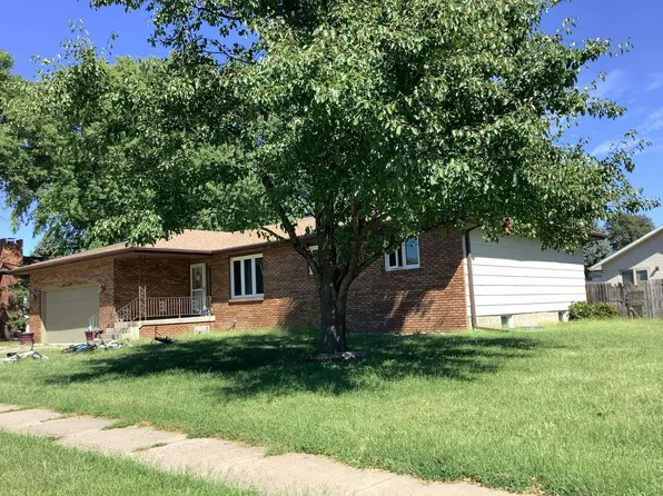 3353 Fairlane Ave, Columbus, NE 68601
