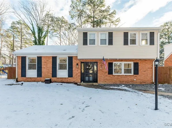 1943 Woodmont Dr, North Chesterfield, VA 23235