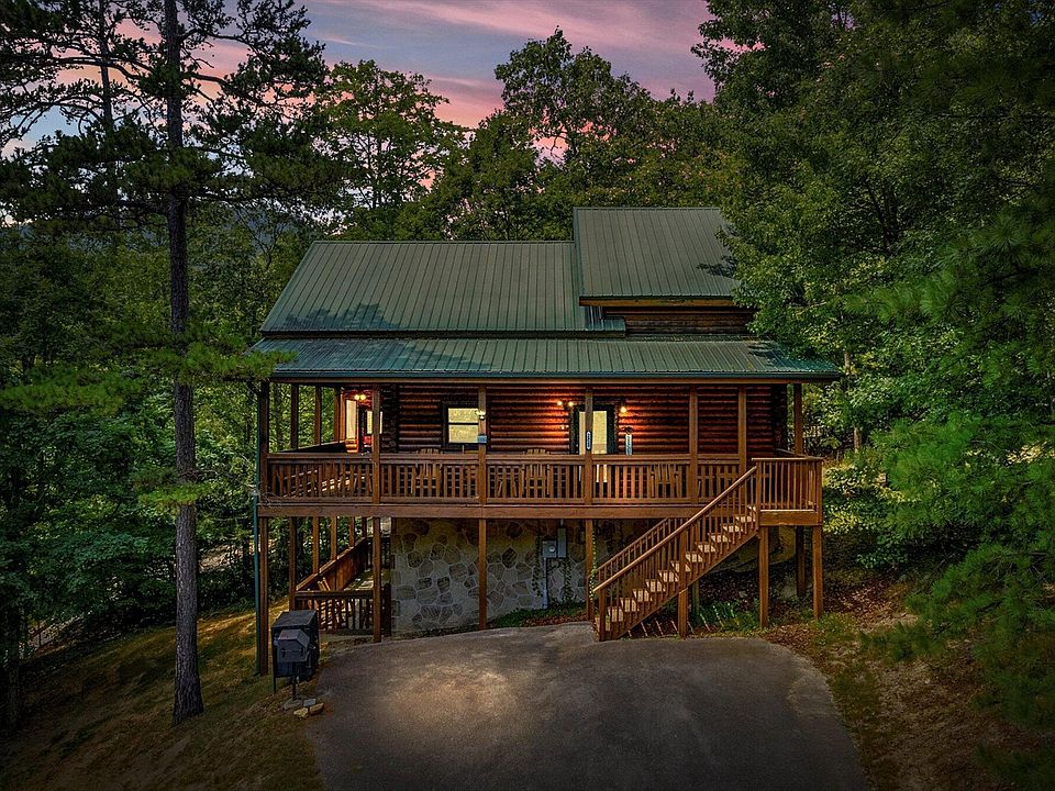 1st image of 2828 Ridge Creek Cir