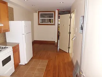 Rented by Maximus Realty Group