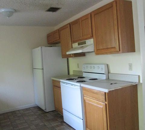 4th image of 7183 Prellie St