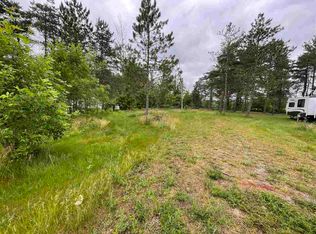 1570 Cumberland Cir, Gladwin, MI 48624