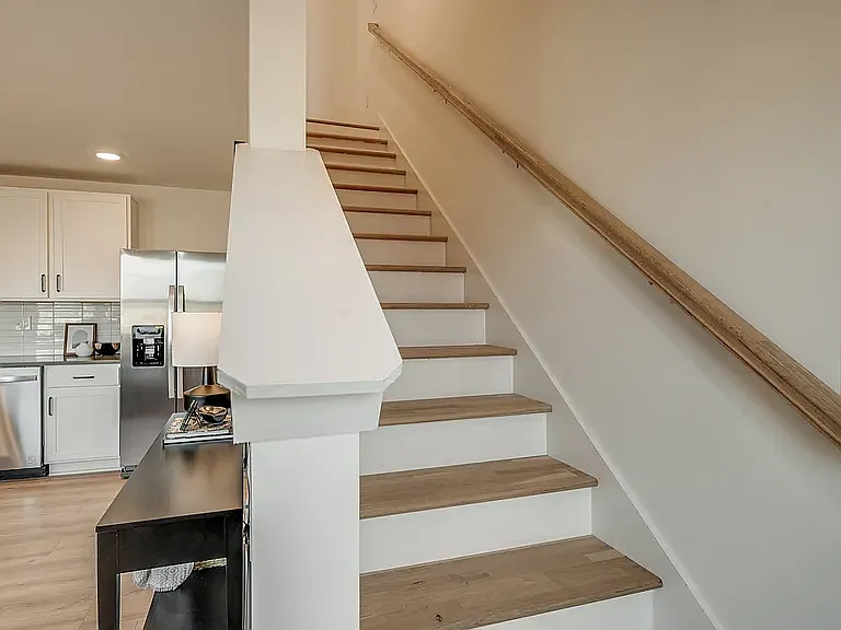 102 Duke St #10 — Photo 8