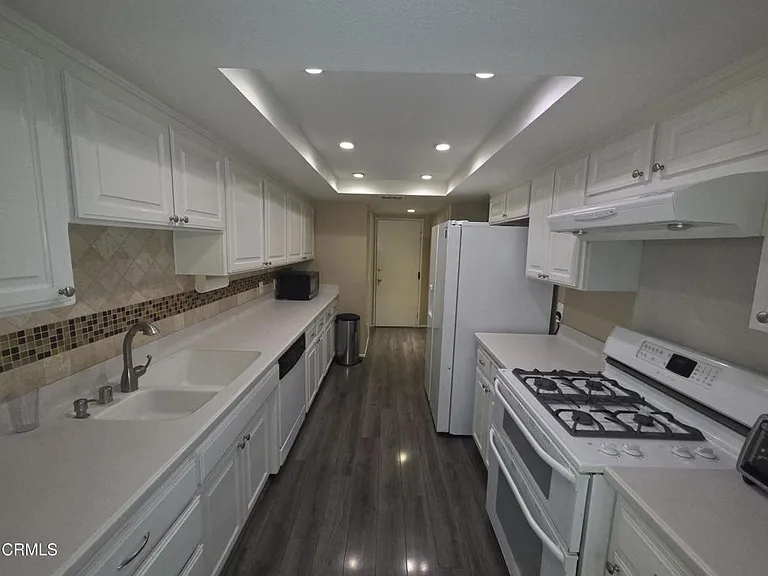 204 Cordova St — Photo 7