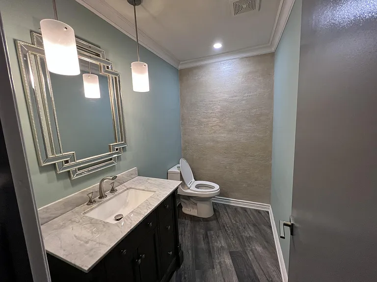 Powder room