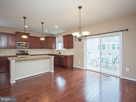 4th image of 330 Kahler Way
