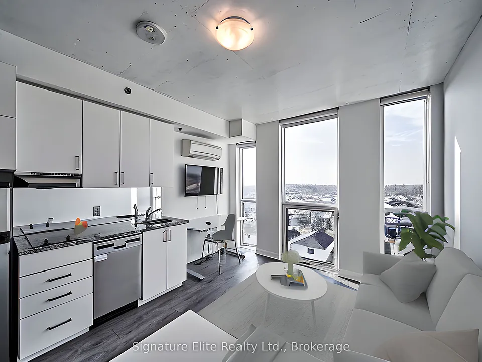1900 Simcoe St N #616