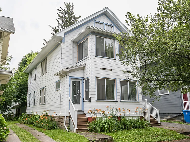 26-28 Palisade Park — Photo 17
