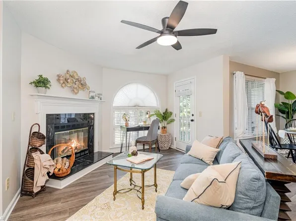 3624 Morris Farm Dr APT 2B, Greensboro, NC 27409