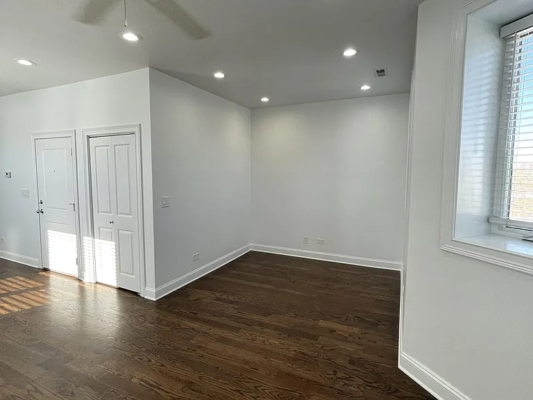1718 N Richmond St #3 — Photo 6