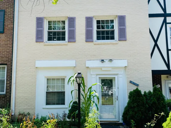 14755 Ealing Ct, Centreville, VA 20120