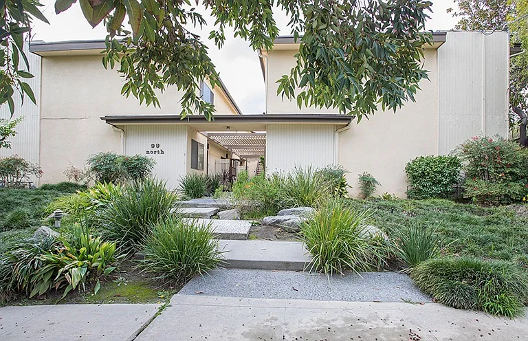 99 N Hermosa Ave #E — Photo 1