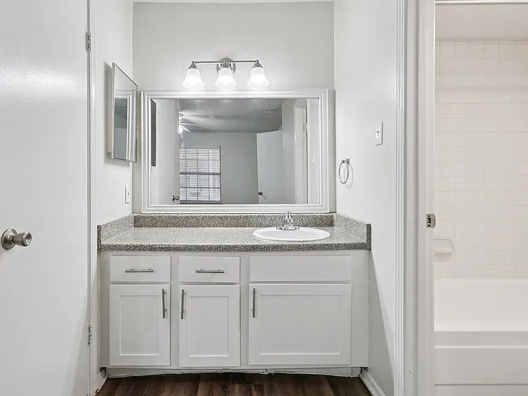 A4 Main vanity