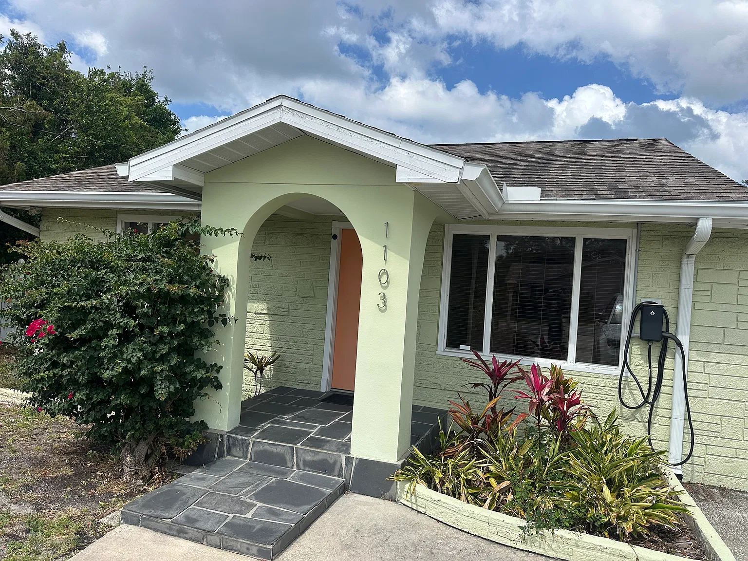 2 bed, 1312 sqft, $2,400 — Photo 1