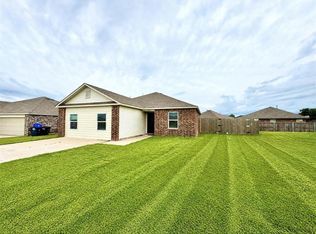 1914 Oak Tree Ct, Shawnee, OK 74804