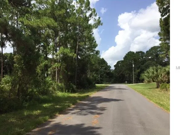 Zinkle St, North Port, FL 34291