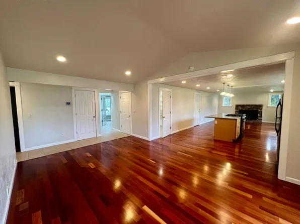 2027 26th Ave NW, Olympia, WA 98502