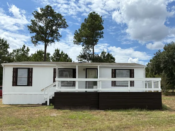 1160 Alleyton Rd, Columbus, TX 78934
