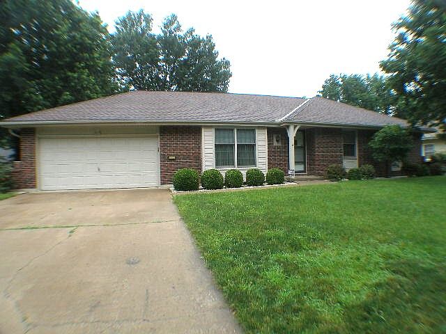 1st image of 810 NW 11th St