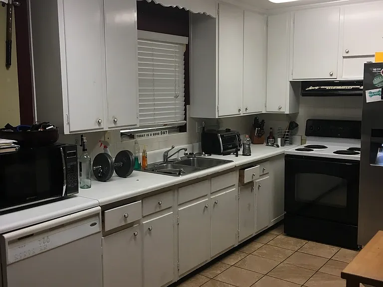 216 N Lipona Rd — Photo 3